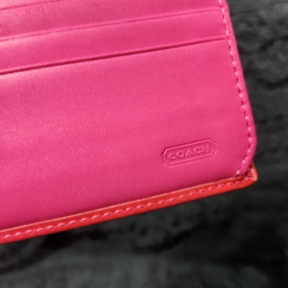 Coach Signature Embossed Patent Leather Turnlock Wallet - Picture 9 of 13